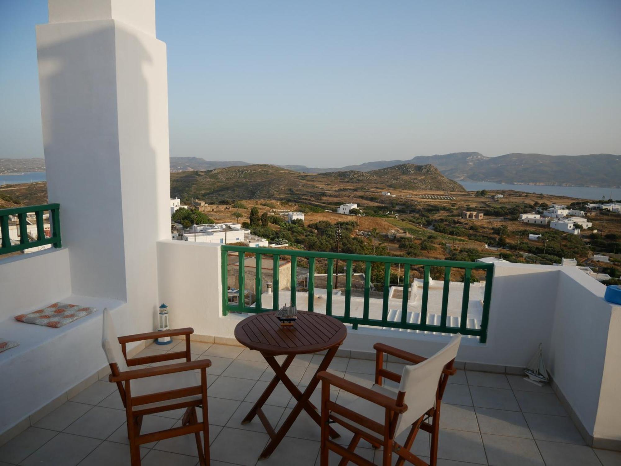 Melide Villa Tripiti Exterior photo